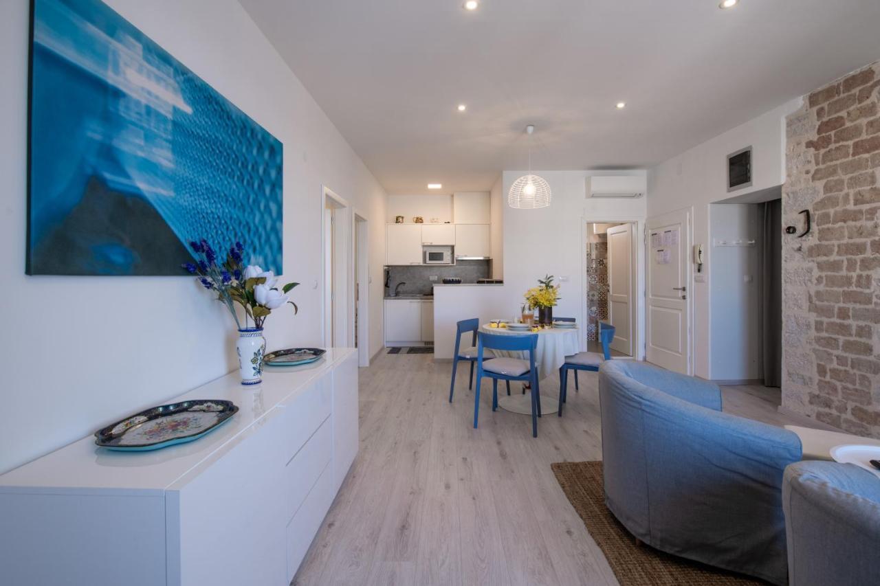 Island Sea View Free Parking Apartment โรวีน ภายนอก รูปภาพ